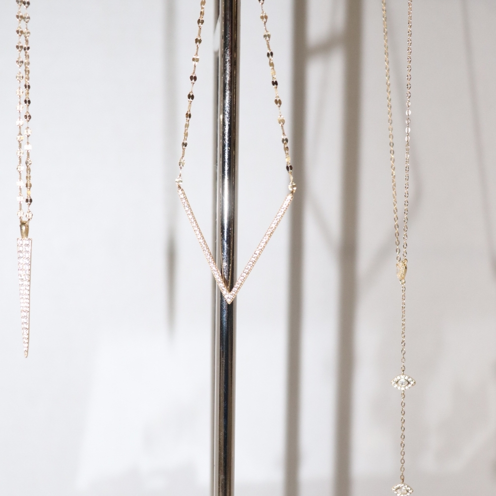 V Shape Necklace - image 3